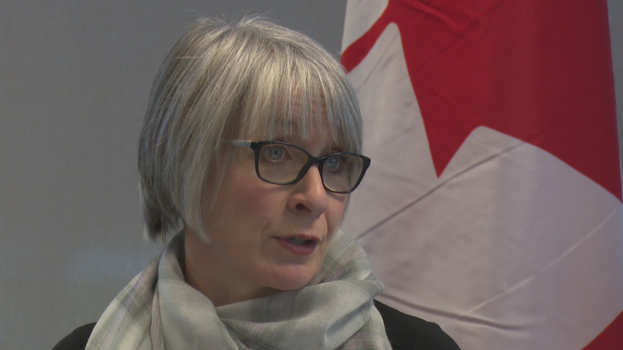 Ottawa menace de réduire le transfert d'argent en santé au Manitoba